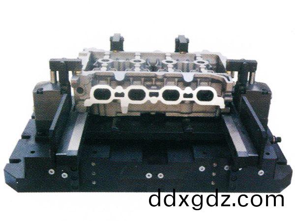 缸(gang)蓋加(jia)工液壓(ya)裌(jia)具